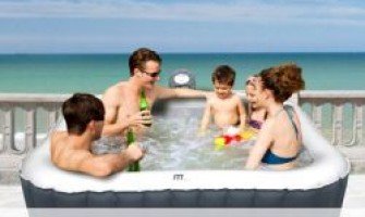 Piscina Idromassaggio da Esterno